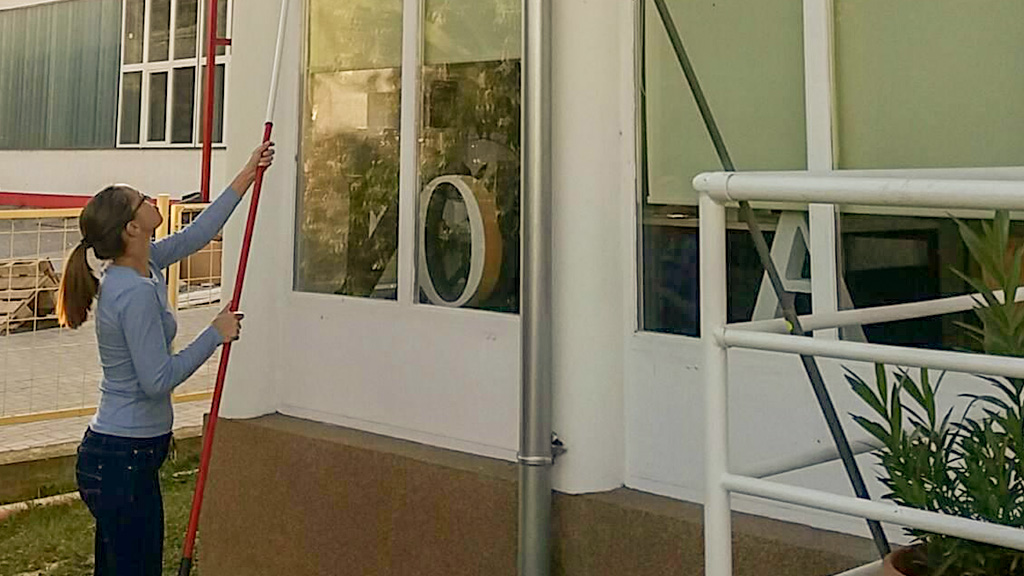 Nagy üvegfelületek tisztítása